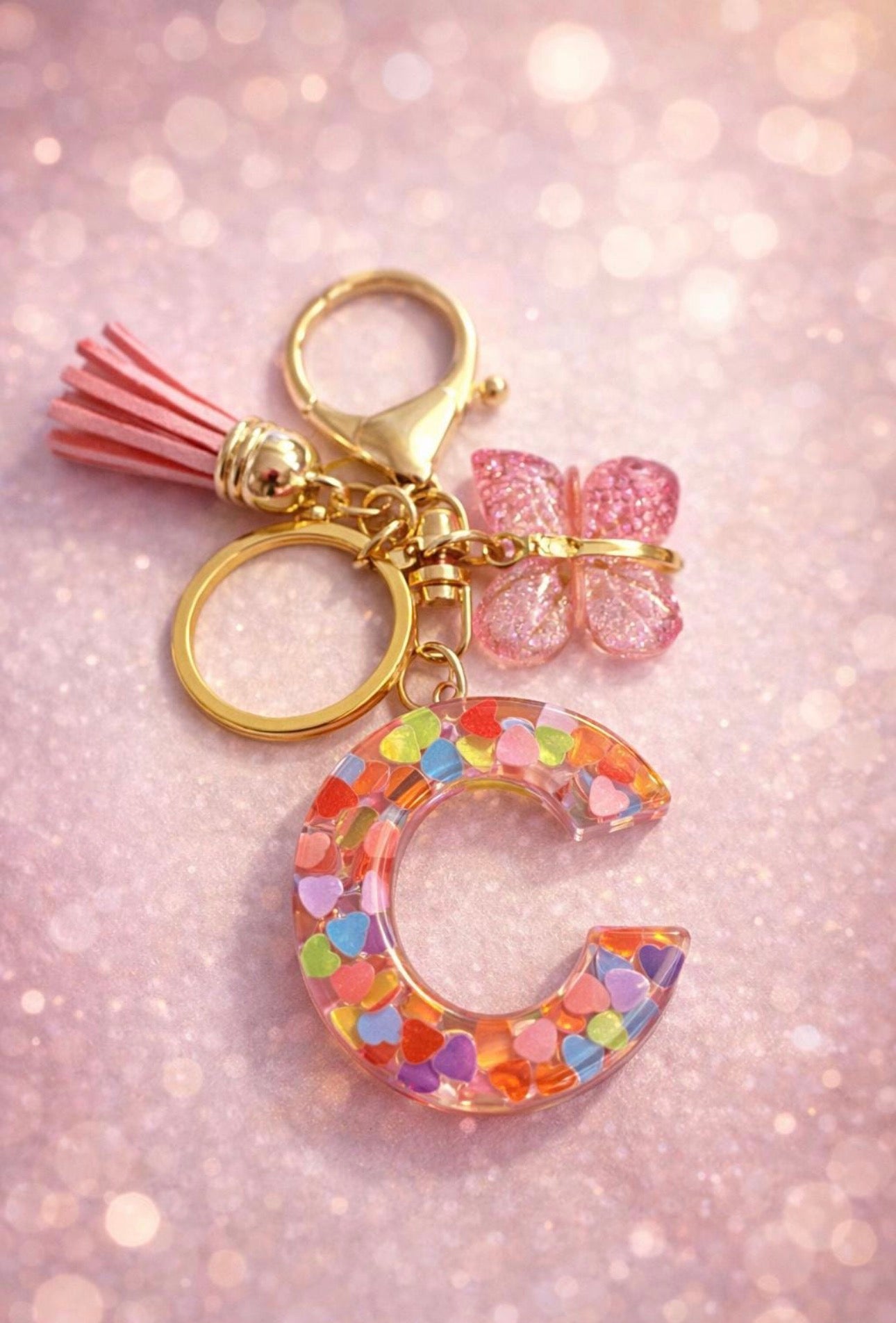 Portachiavi Lettera Iniziale Personalizzata in Resina con Cuoricini colorati - Regalo Unico per Lei,Amica,Compleanno - Accessorio Borsa