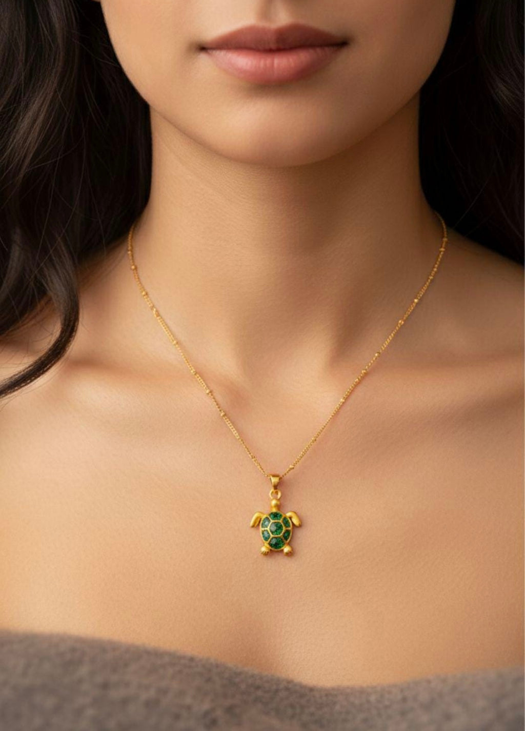 Collana Tartaruga Oro con Pietre Blu•Verde•Bianco – Gioiello Portafortuna Elegante