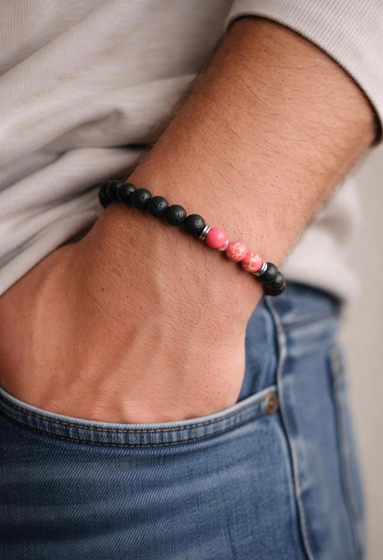 Bracciale Uomo in Pietra Lavica e Agata Rosa - Accessorio Artigianale Elegante