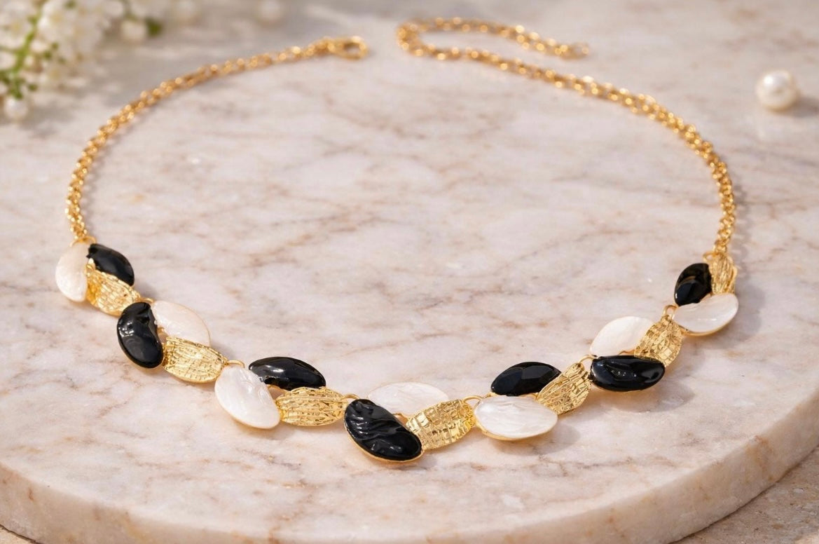 Set Collana e Orecchini Donna eleganti.Gioielli in acciaio dorato Bianco e Nero,stile raffinato-smalto vetrificato