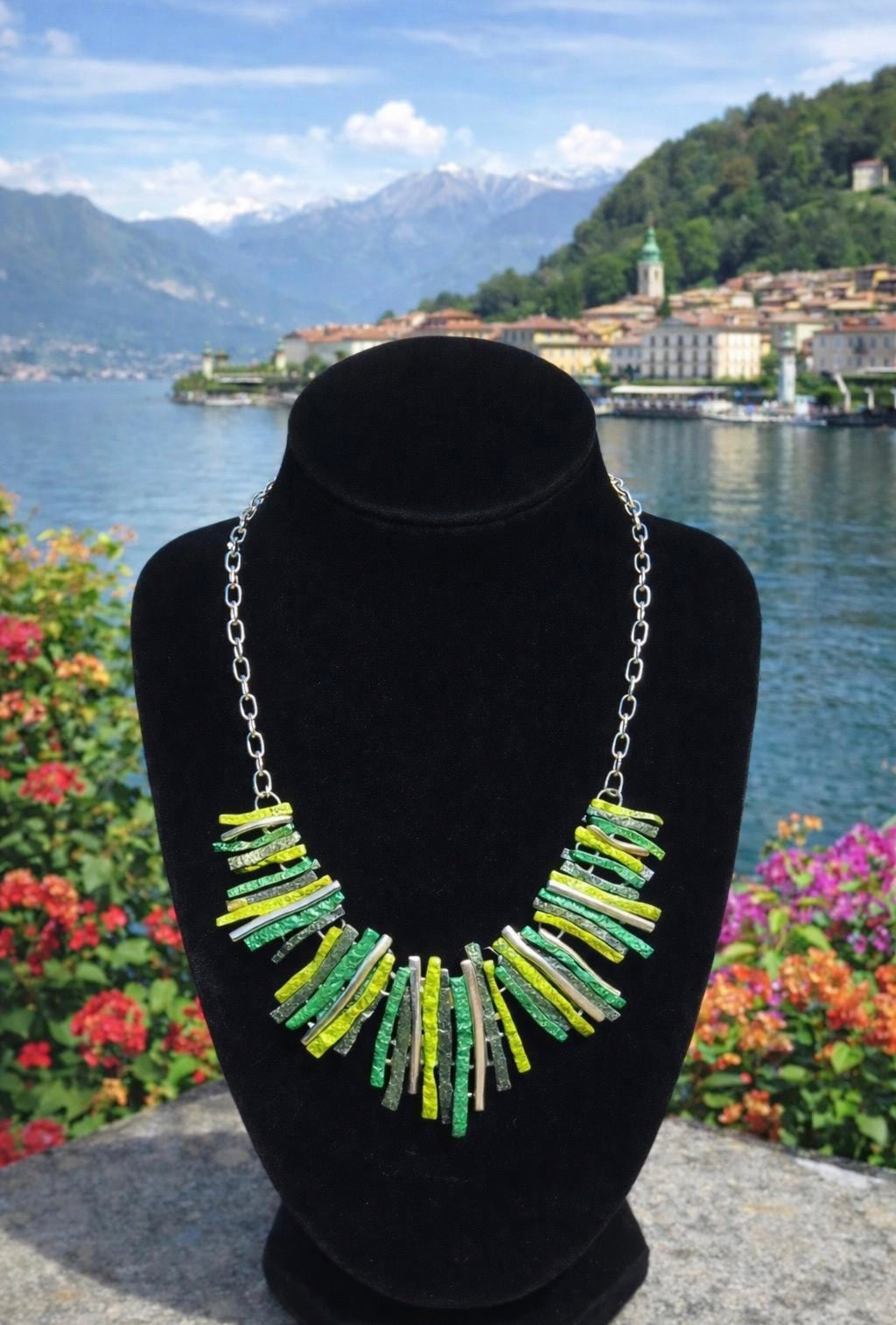 Collana Donna Elegante Verde in Acciaio Inossidabile – Bijoux Senza Nichel, Collana Artistica a Lamelle, Idea Regalo