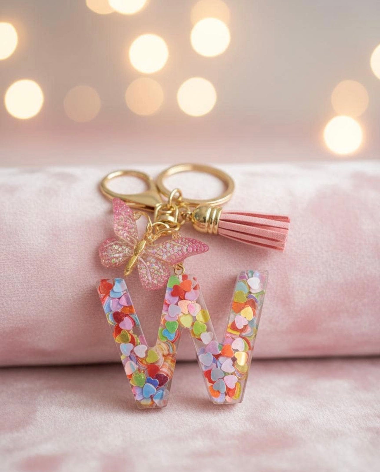 Portachiavi Lettera Iniziale Personalizzata in Resina con Cuoricini colorati - Regalo Unico per Lei,Amica,Compleanno - Accessorio Borsa